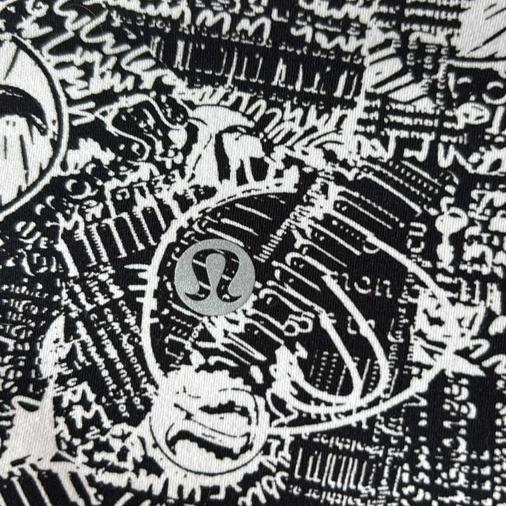 Lululemon Size 4 Patterned Wunder Under Leggings - image 3